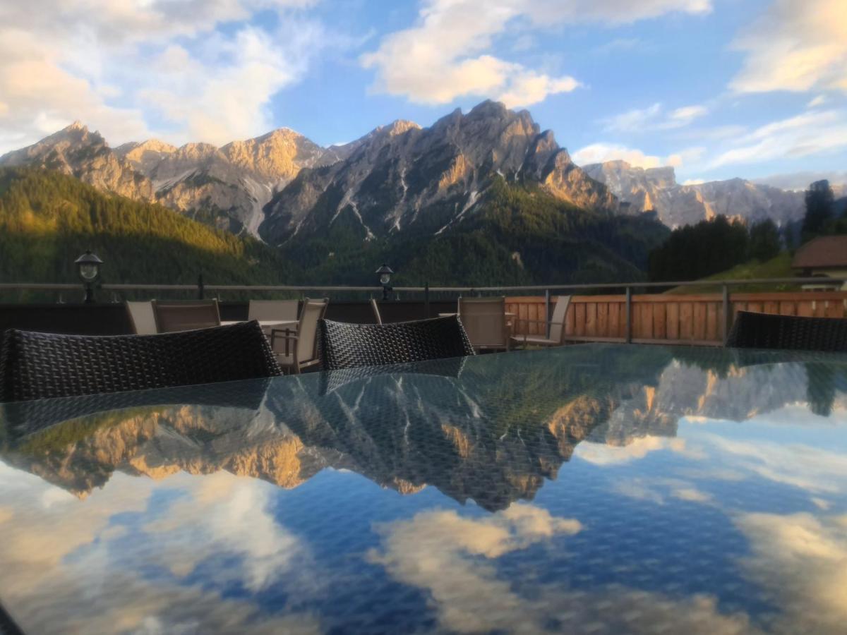 Berggasthaus Agritur Moserhof Braies  Exterior photo