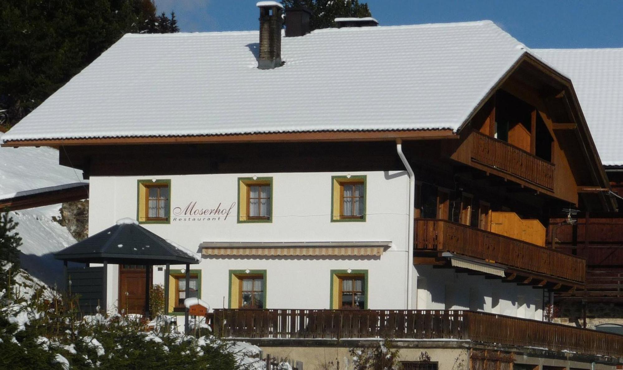Berggasthaus Agritur Moserhof Braies  Exterior photo